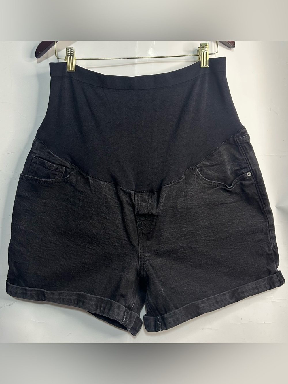 Old Navy O.G. Straight Full Panel Cuffed Hem Shorts Maternity Size 18